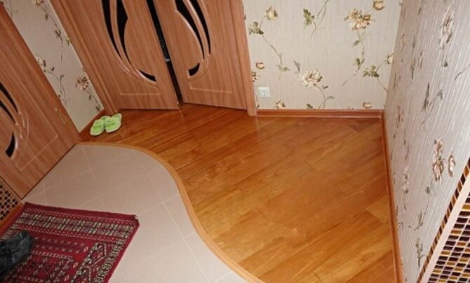 Плинтус из пластика